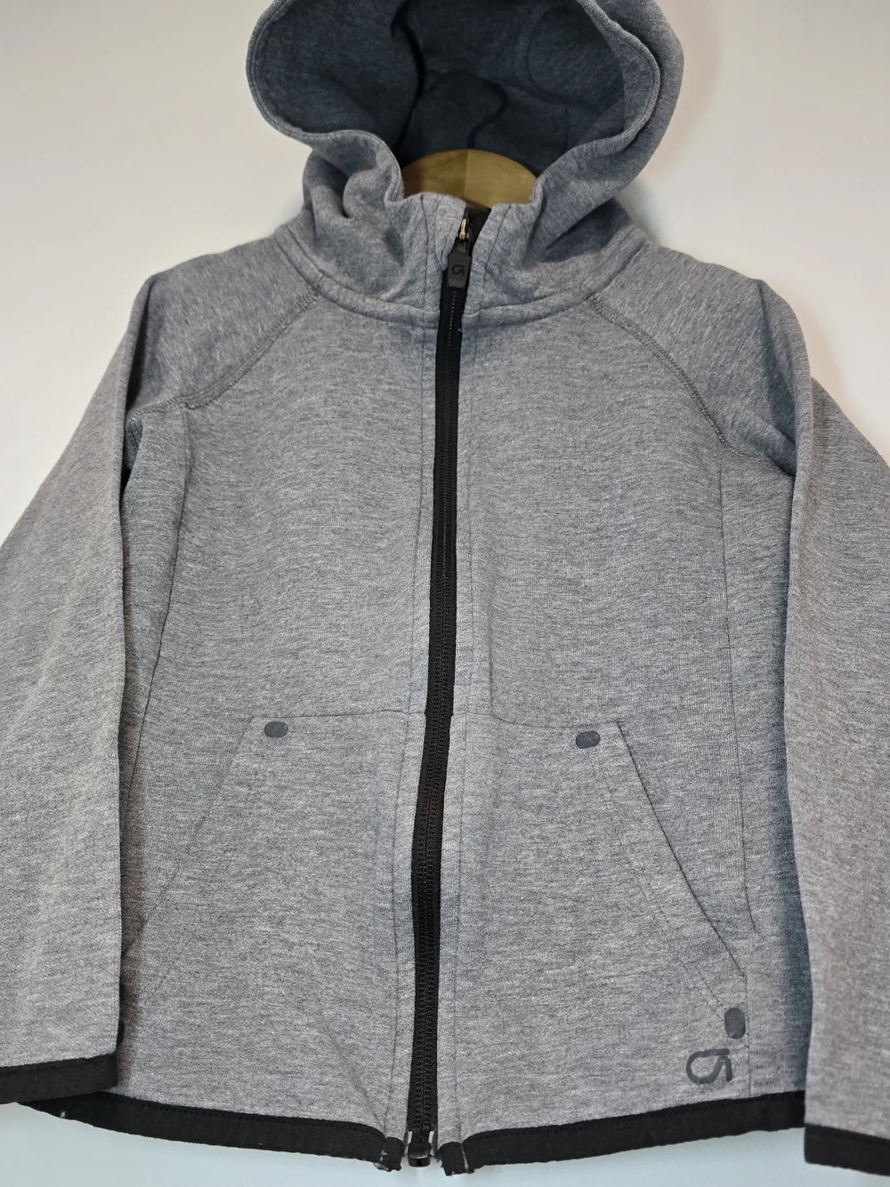 Kids GapFit Tech Hoodie In Gray Black Trim 5yrs